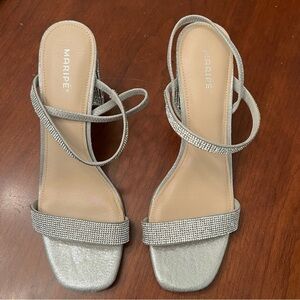 Women’s Maripe silver all over jeweled heels size 11